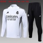 Enfant Sweatshirt Real Madrid 2025-26 Blanc 9 Enfant Sweatshirt Real Madrid 2025-26 Blanc 9